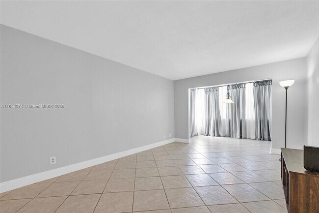 Building Photo - 6600 Cypress Rd