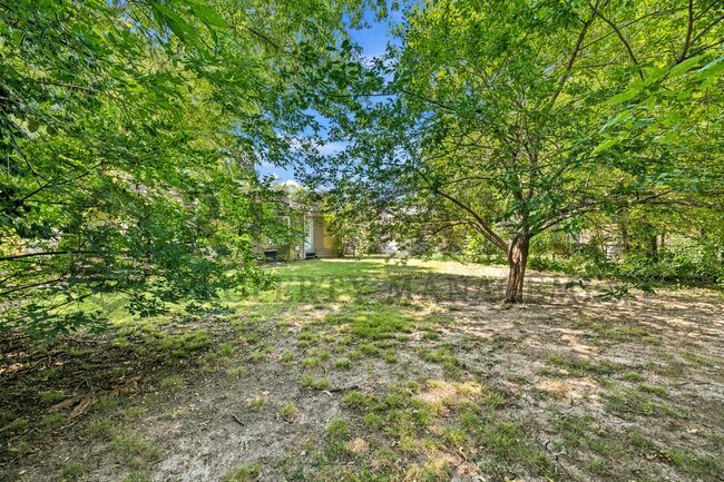 Building Photo - 1126 Silverdale Ct