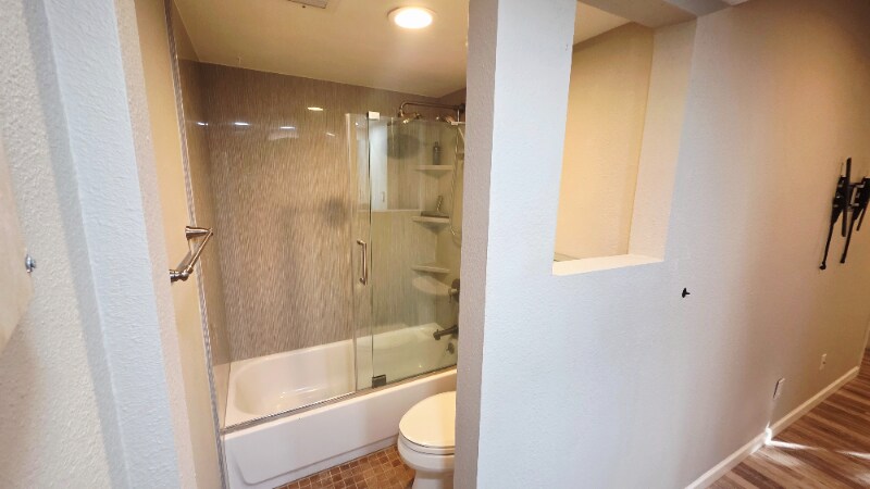 Building Photo - 4410 N Longview Ave