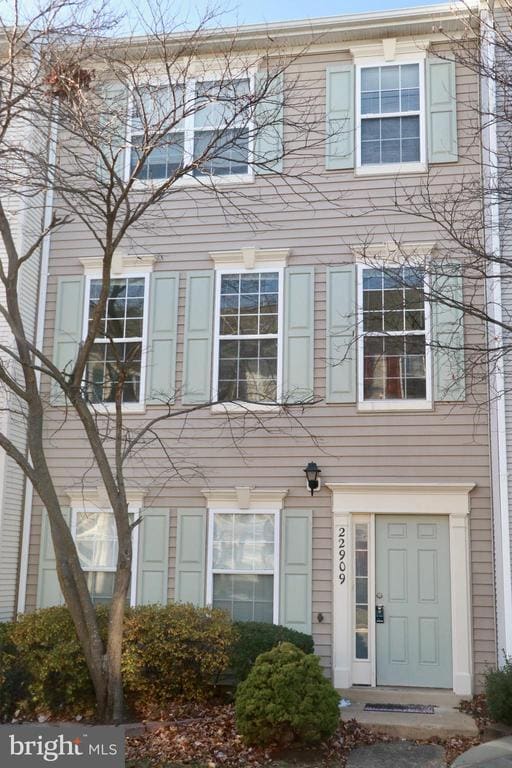 Building Photo - 22909 Benson Terrace