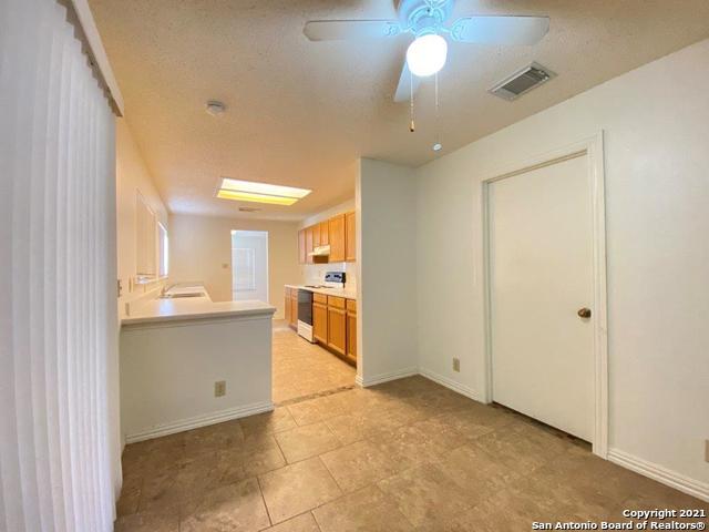 Building Photo - 9923 Stonefield Pl