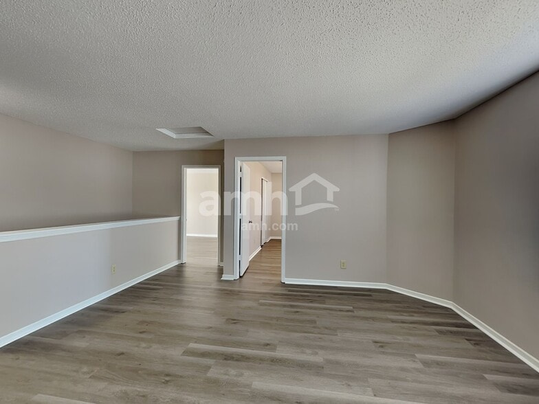 Building Photo - 2954 Hearthside Dr