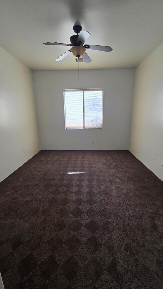 Building Photo - 4485 E Quail Brush Rd