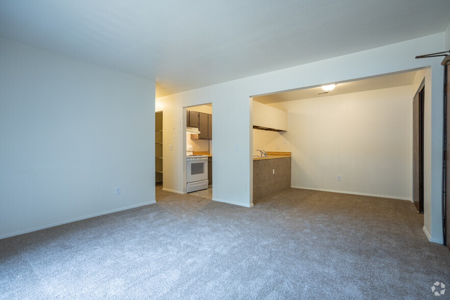 Interior Photo - Leonard East Apartments