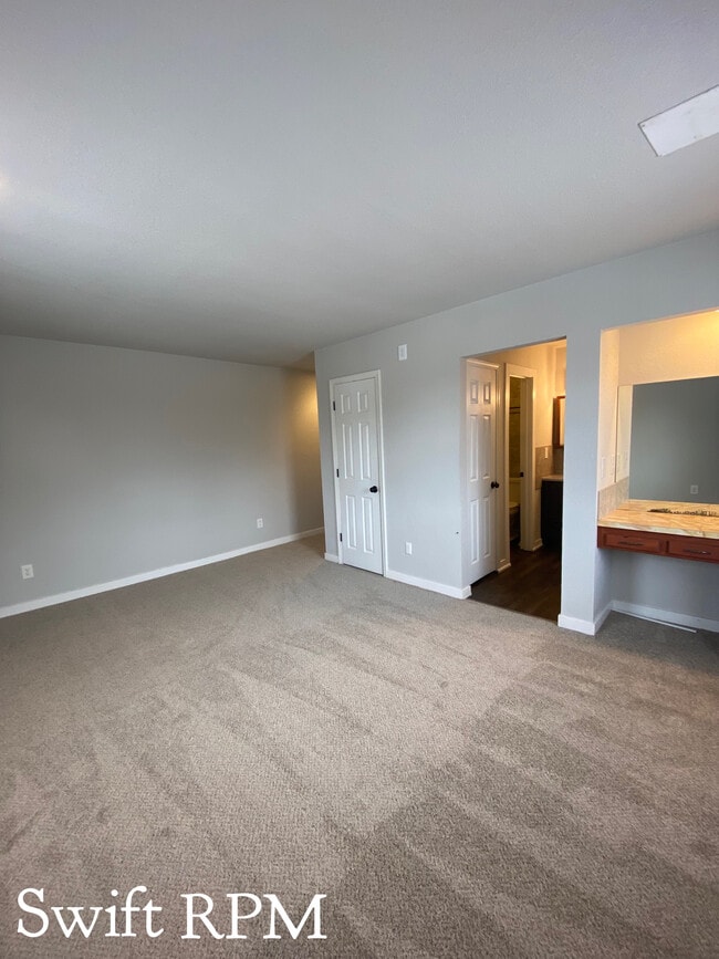 Building Photo - 11103 N Nashua Dr