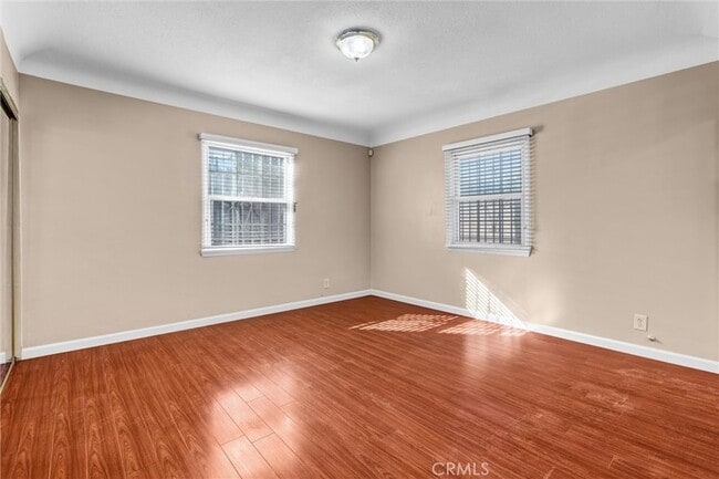 Building Photo - 9807 S Denker Ave