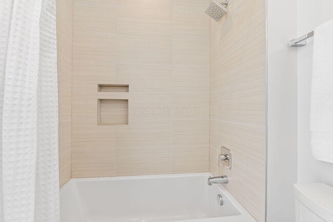 Building Photo - 801 N 6th St