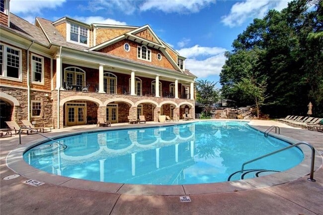 Building Photo - 1016 River Vista Drive