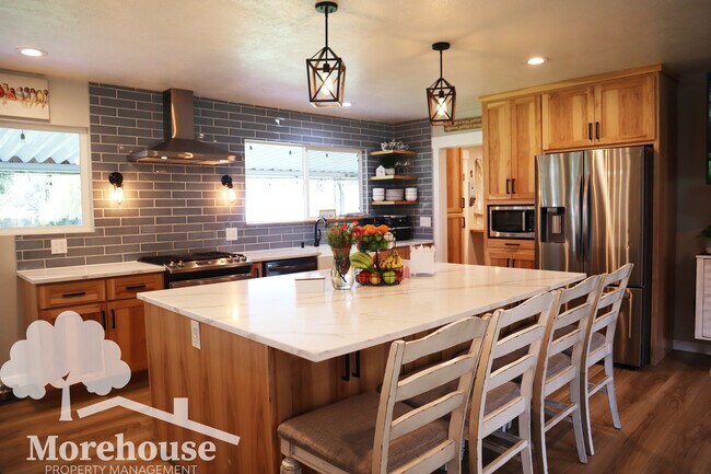 Building Photo - 10440 Meadow Lark Dr