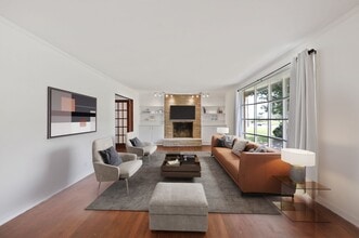 Building Photo - 3407 Batavia St