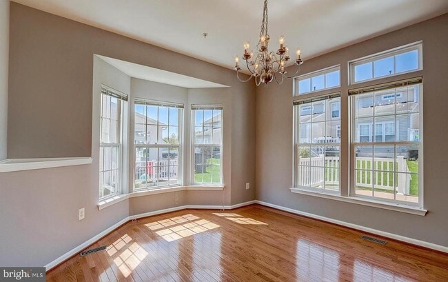 Building Photo - 1709 Hayle Dr