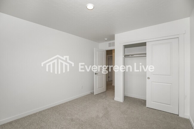 Building Photo - 9188 W Inspirado St