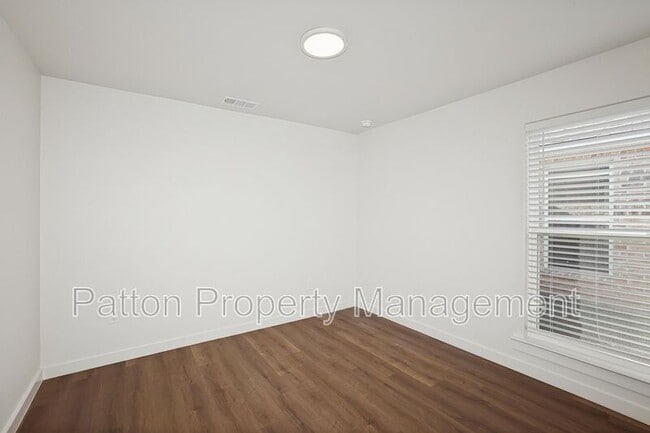 Building Photo - 8901 Tarrant Rd