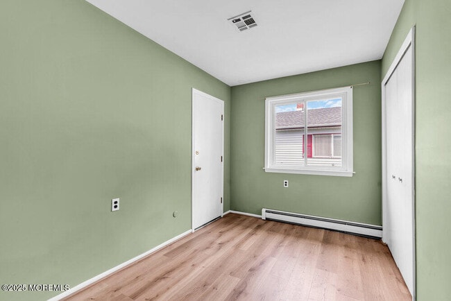 Building Photo - 24 Liberta Dr