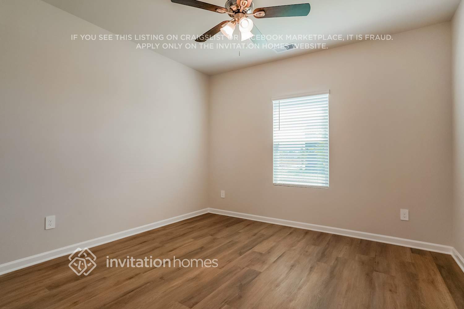 Building Photo - 559 White Birch Ln