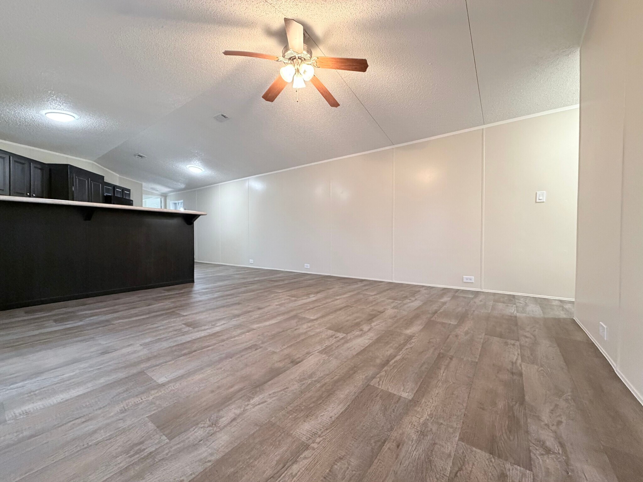 Building Photo - 709 N Collins Fwy
