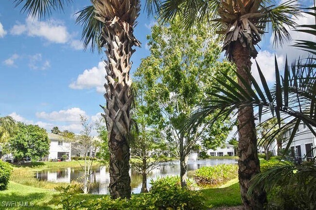 Building Photo - 10100 Poppy Hill Dr