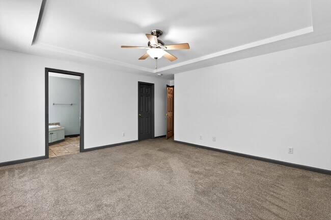 Building Photo - 11304 Cox Ave