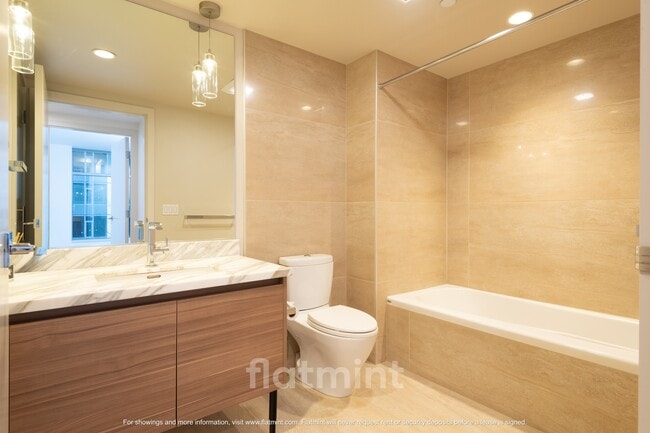 Building Photo - 583 Battery St