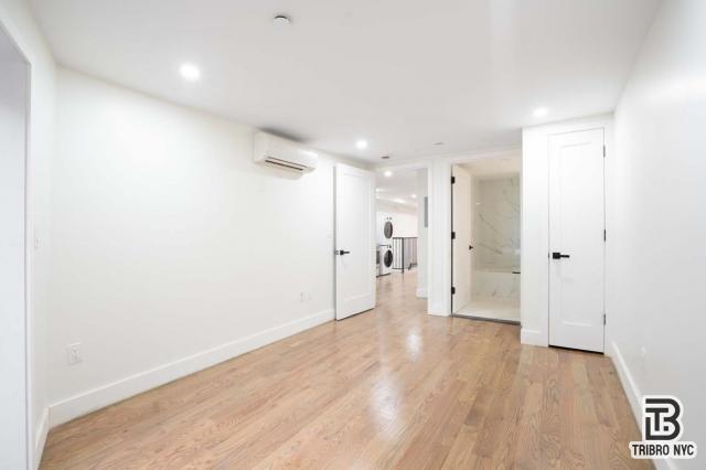 Building Photo - 3 bedroom in BROOKLYN NY 11211