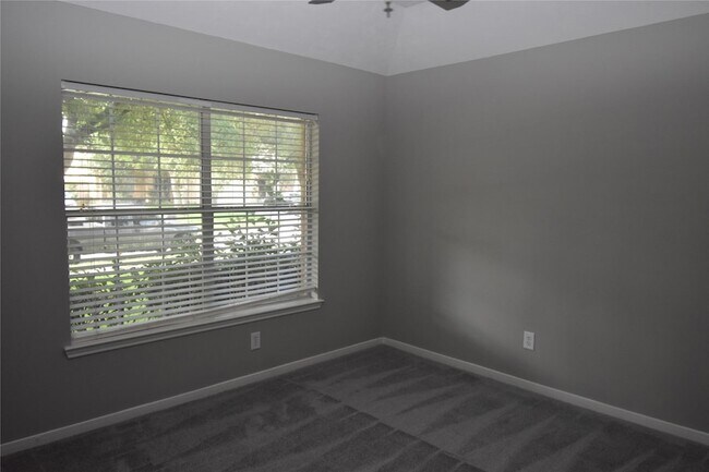 Building Photo - 9518 Brackenton Crest Dr