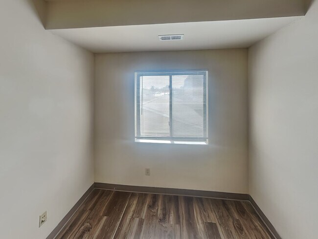 Building Photo - 200 Stanton Ave