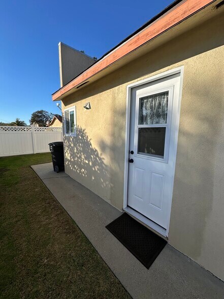 Building Photo - 25531 Pennsylvania Ave