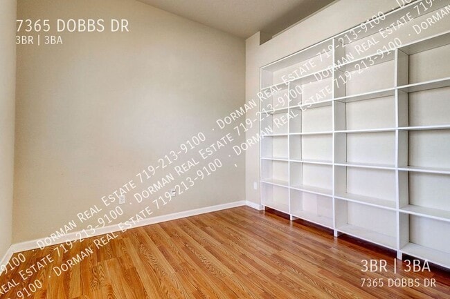 Building Photo - 7365 Dobbs Dr