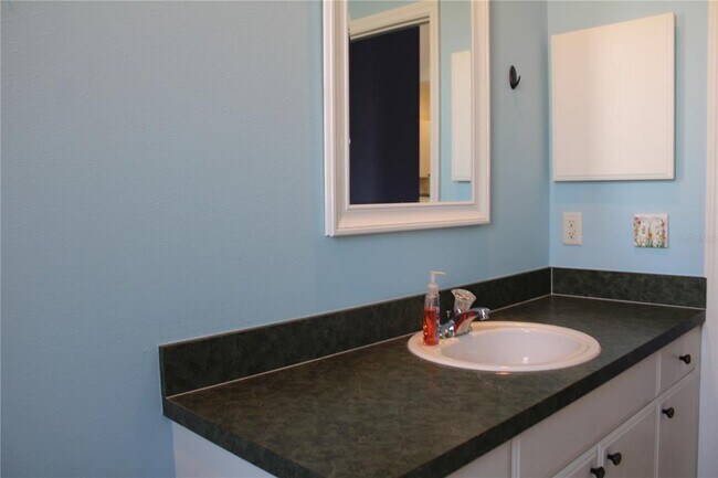 Building Photo - 9122 64th Ct E