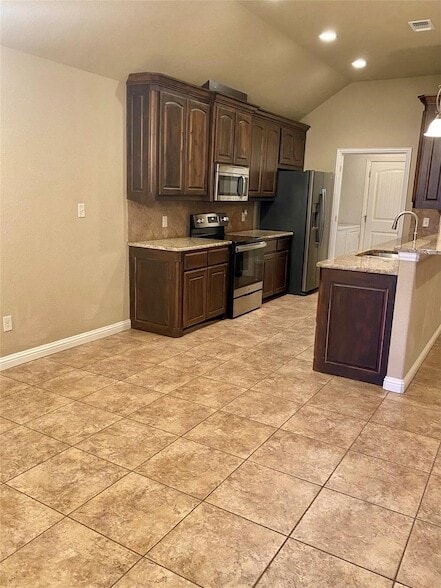 Building Photo - 740 Westgate Dr