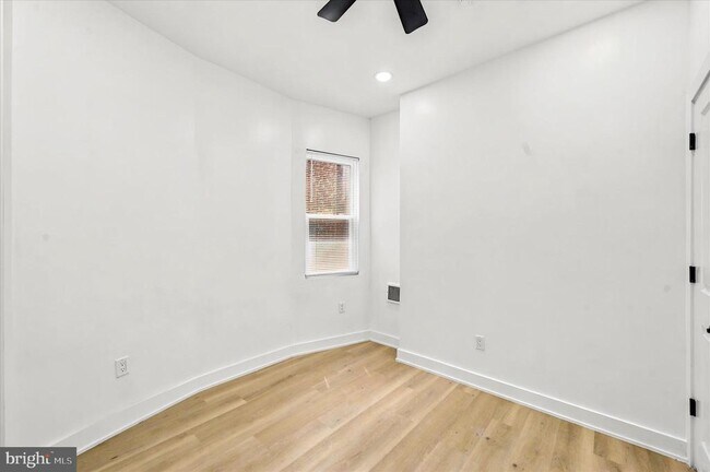 Building Photo - 4837 N 15th St
