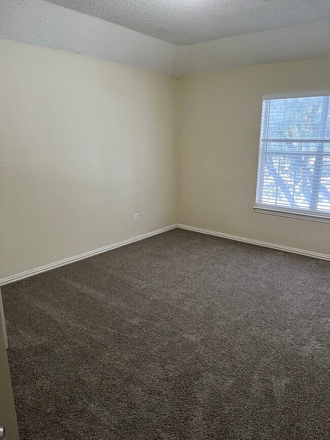 Building Photo - 2361 Shinnery Oak Dr