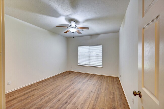 Building Photo - 12959 N Puffin Ln