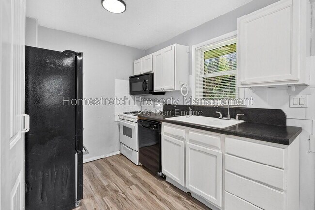 Building Photo - 7534 Blanding Dr