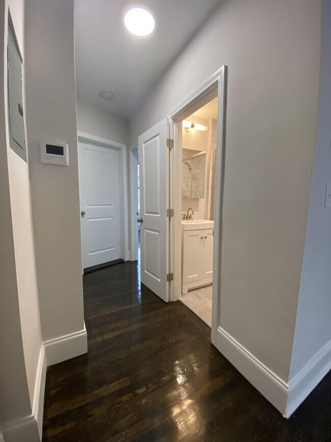 Building Photo - Luxury 2-Bedroom Apartment in Back Bay  – ...