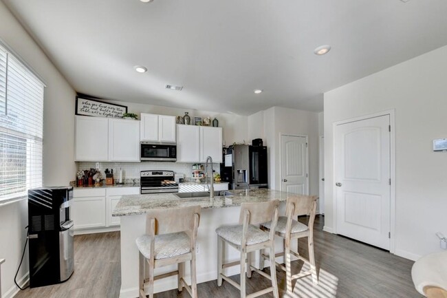 Building Photo - 52 Brode Ln
