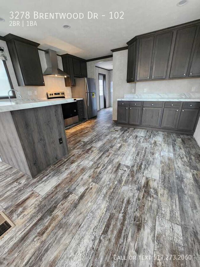 Building Photo - 3278 Brentwood Dr