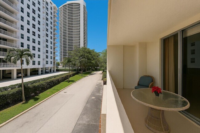 Building Photo - 1865 S Ocean Dr