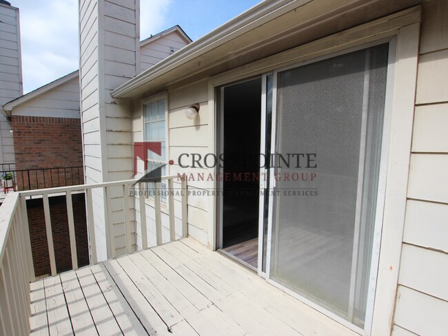 Building Photo - 2 Bed 2 Bath Apartment in Central Tyler!