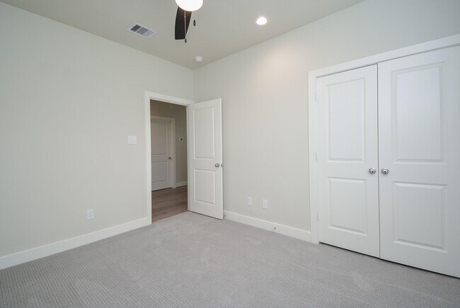 Building Photo - 5914 Jasper Jones Wy
