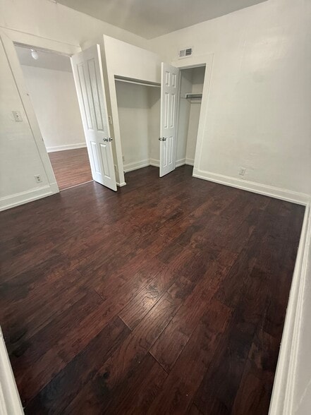 Building Photo - 216 W Fayette Ave