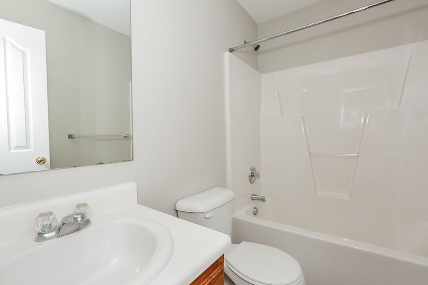 Building Photo - 7222 Winding Cedar Tr