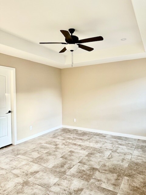 Building Photo - 2017 Treasure Oaks Dr