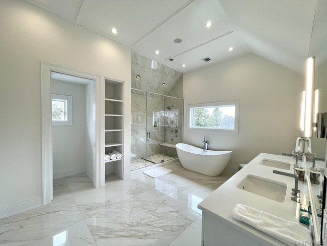 Building Photo - 59 Shinnecock Hills Rd