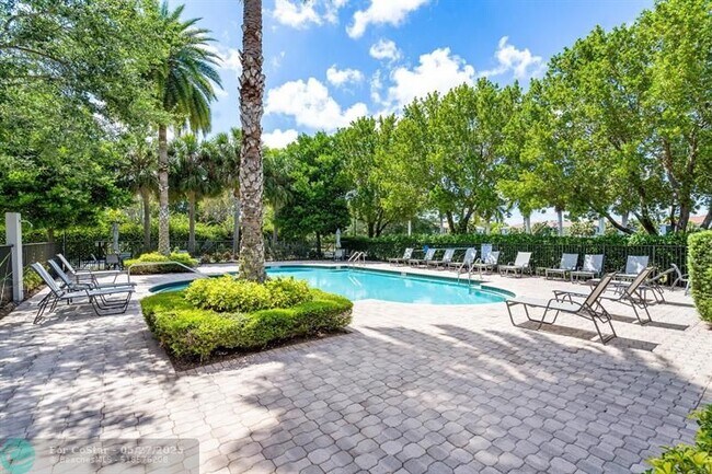 Building Photo - 5115 Gramercy Square Dr