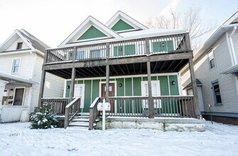 Building Photo - "Spacious 3-Bedroom Duplex on East Washington Street with 3 Full Baths – Ideal Living in Indianap...