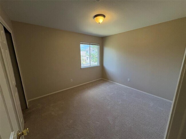 Building Photo - 1008 Stacia's Way