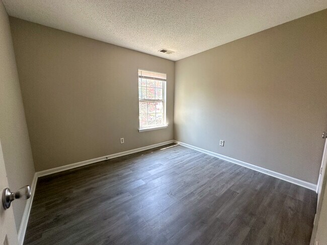 Building Photo - 12143 Brownestone View Dr