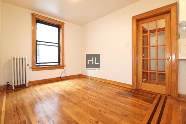 Building Photo - QUENTIN ROAD