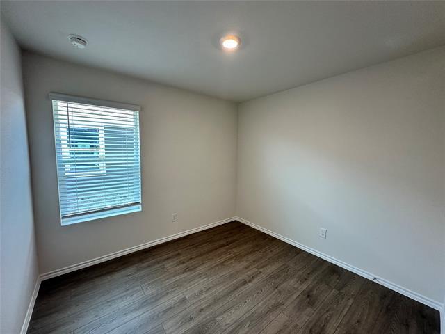 Building Photo - 1164 Northfield Dr